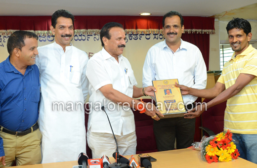 DV Sadananda gowda press meet at Mangalore